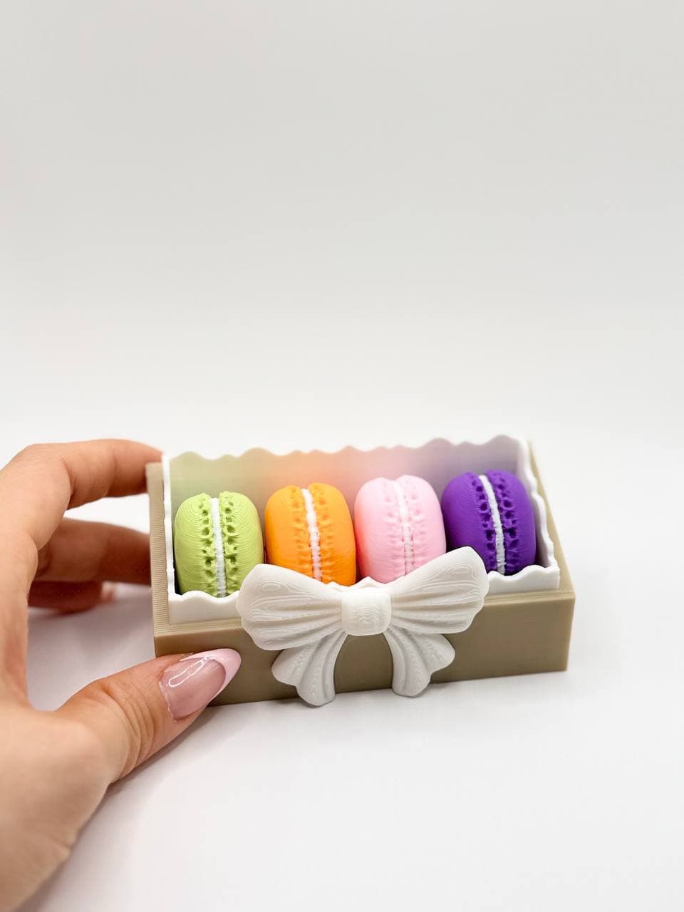 Rainbow 4 macaron clicker