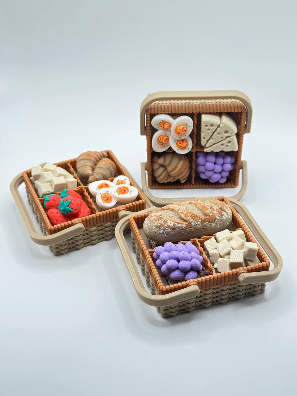 Picnic basket