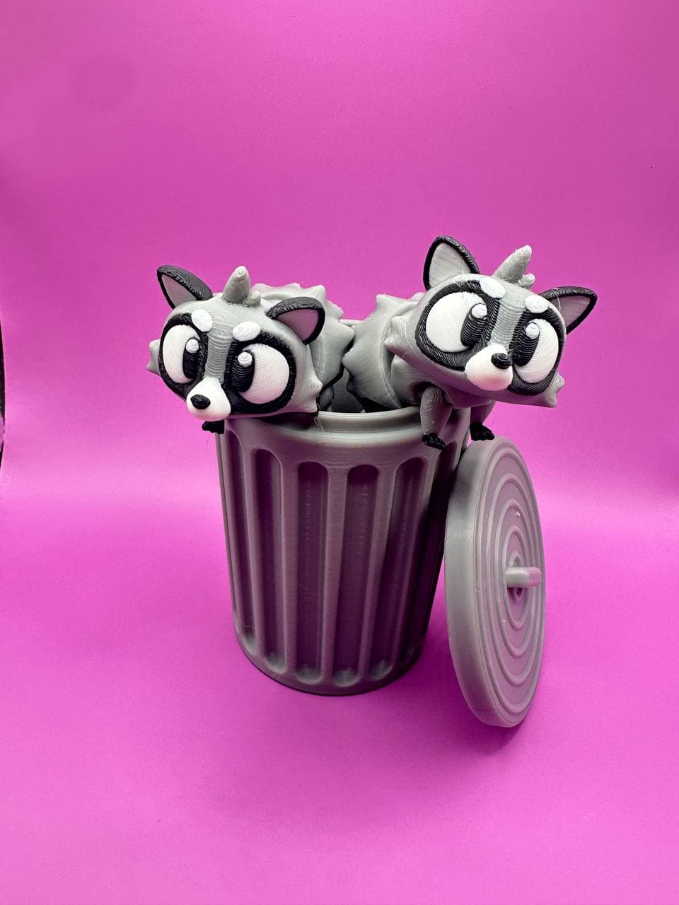 Raccoon in the bin